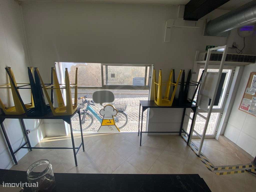 Trespasse de loja no centro da cidade de Tavira, Algarve - Grande imagem: 5/20