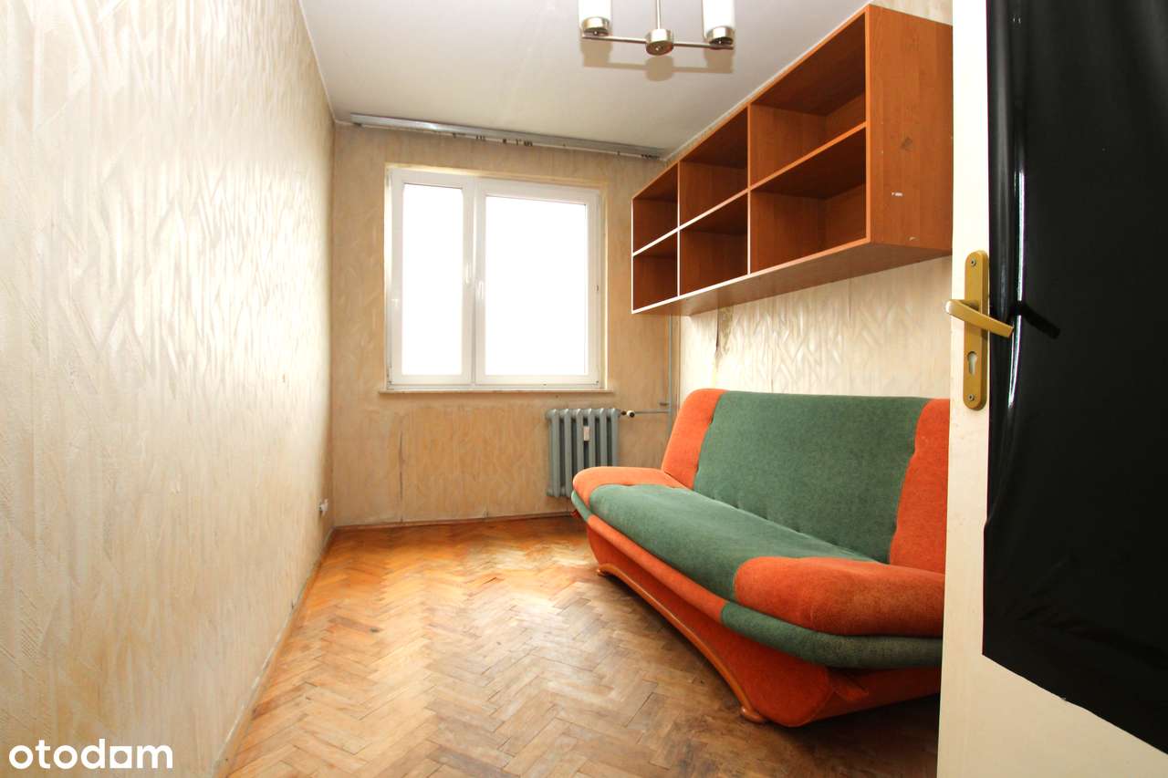 3-pokojowe **mieszkanie do remontu** w centrum miasta ul. Robotnicza-10