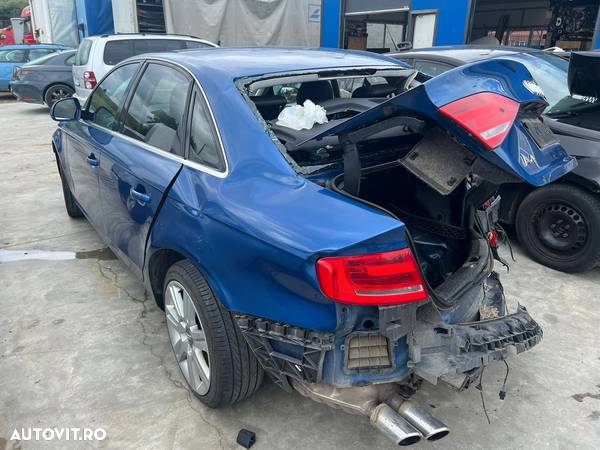 Dezmembrez / Dezmembrari / Piese / Aceesorii Audi a4 b8 2.0 tdi caga albastru - 3