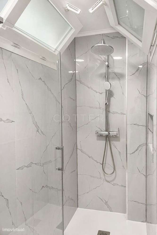 Apartamento T2 Remodelado em Oeiras-27