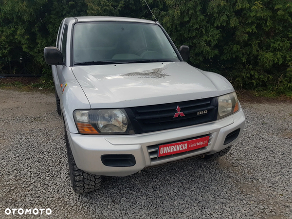 Mitsubishi Pajero - 4