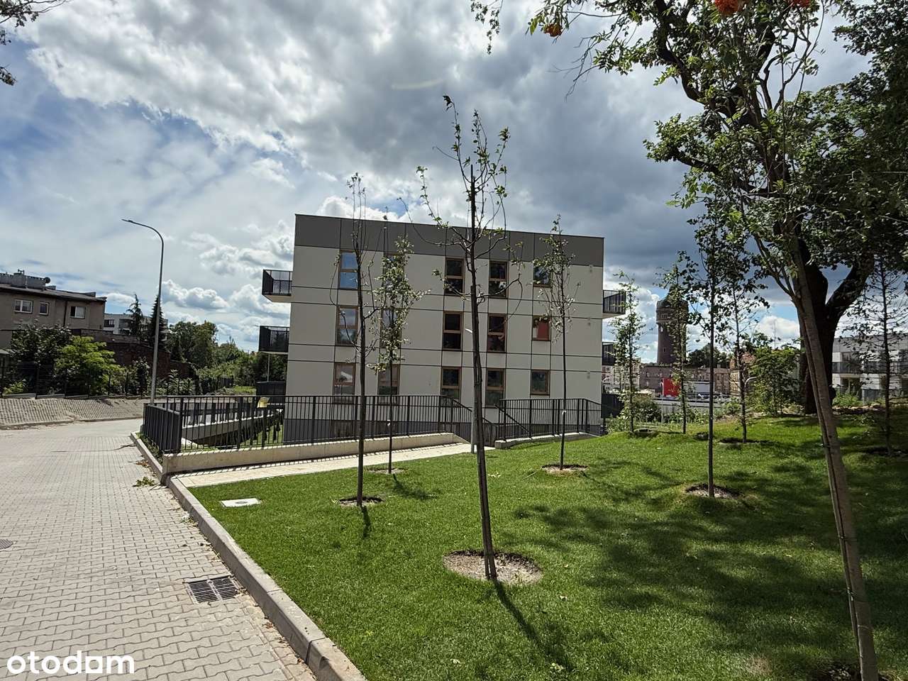 3 pokoje/ lokal bez czynszowy/ bezpośrednio/ gotowe-2