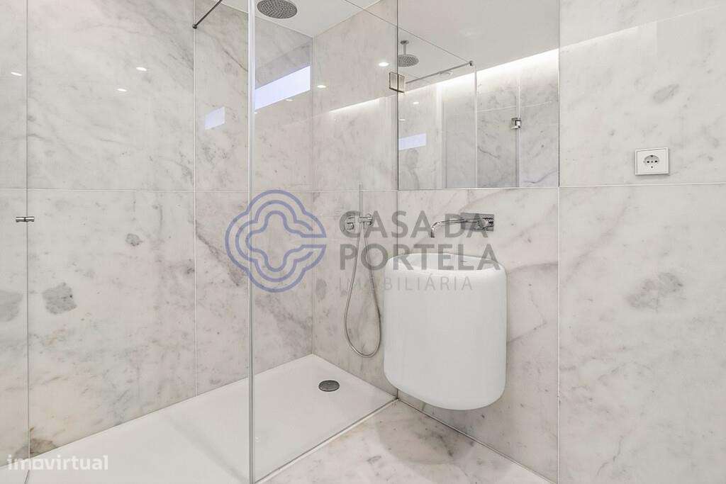 Moradia T3 Nova com Elevador, 195 m2 de Jardim e Garagem | Boavista - Grande imagem: 4/38