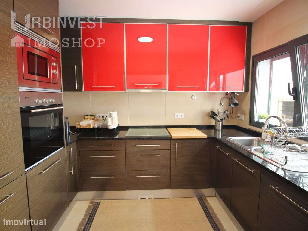 Moradia T4+1 geminada em zona calma de Vilamoura, Algarve - Grande imagem: 4/37