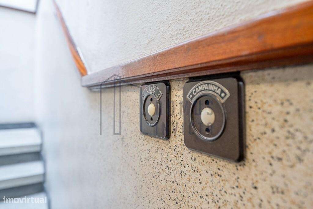 T2 remodelado com duas varandas e lugar de garagem | Zona da Boavista-33