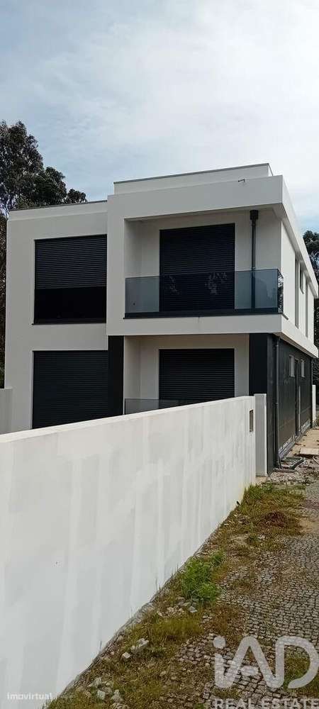 Casa / Villa T4 em Anta E Guetim de 222,00 m2 - Grande imagem: 3/16