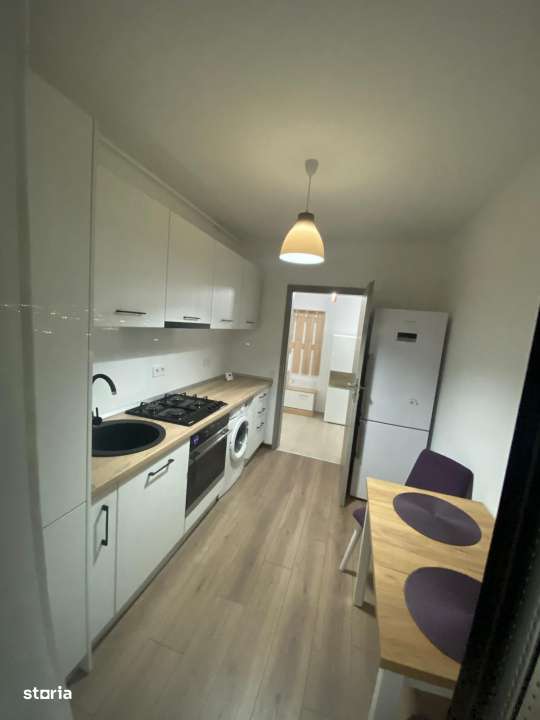 Apartament de 3 camere, decomandat, 78.7mp, zona Subcetate - Imagine principală: 3/8