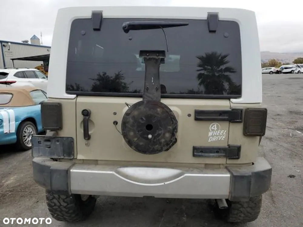 Jeep Wrangler 3.6 Unlim Sahara - 5