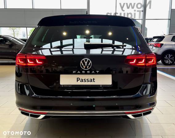 Volkswagen Passat - 4