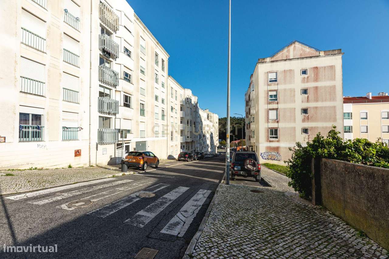 Apartamento T3 à Venda – Rio de Mouro-22