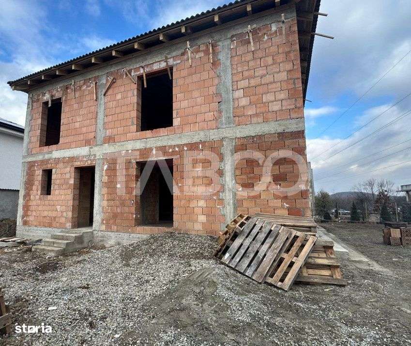 Casa individuala 130 mpu de vanzare curte libera 410mp zona Selimbar - Imagine principală: 3/15