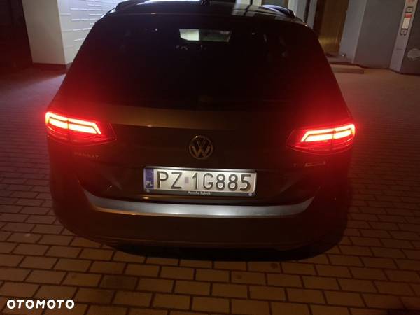 Volkswagen Passat 1.6 TDI BMT Trendline - 24