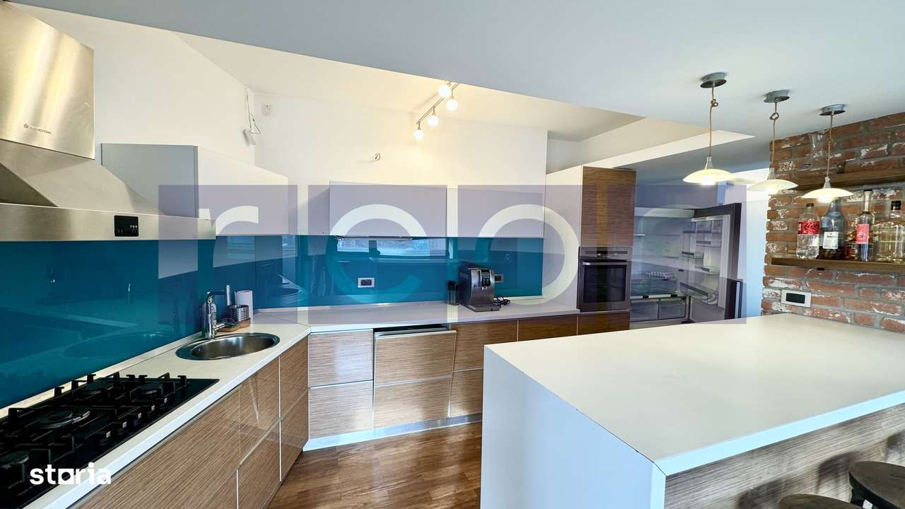 PRIMA INCHIRIERE | VEDERE PANORAMICA | PARCARE SUBTERANA | TOAMNEI - Imagine principală: 4/15