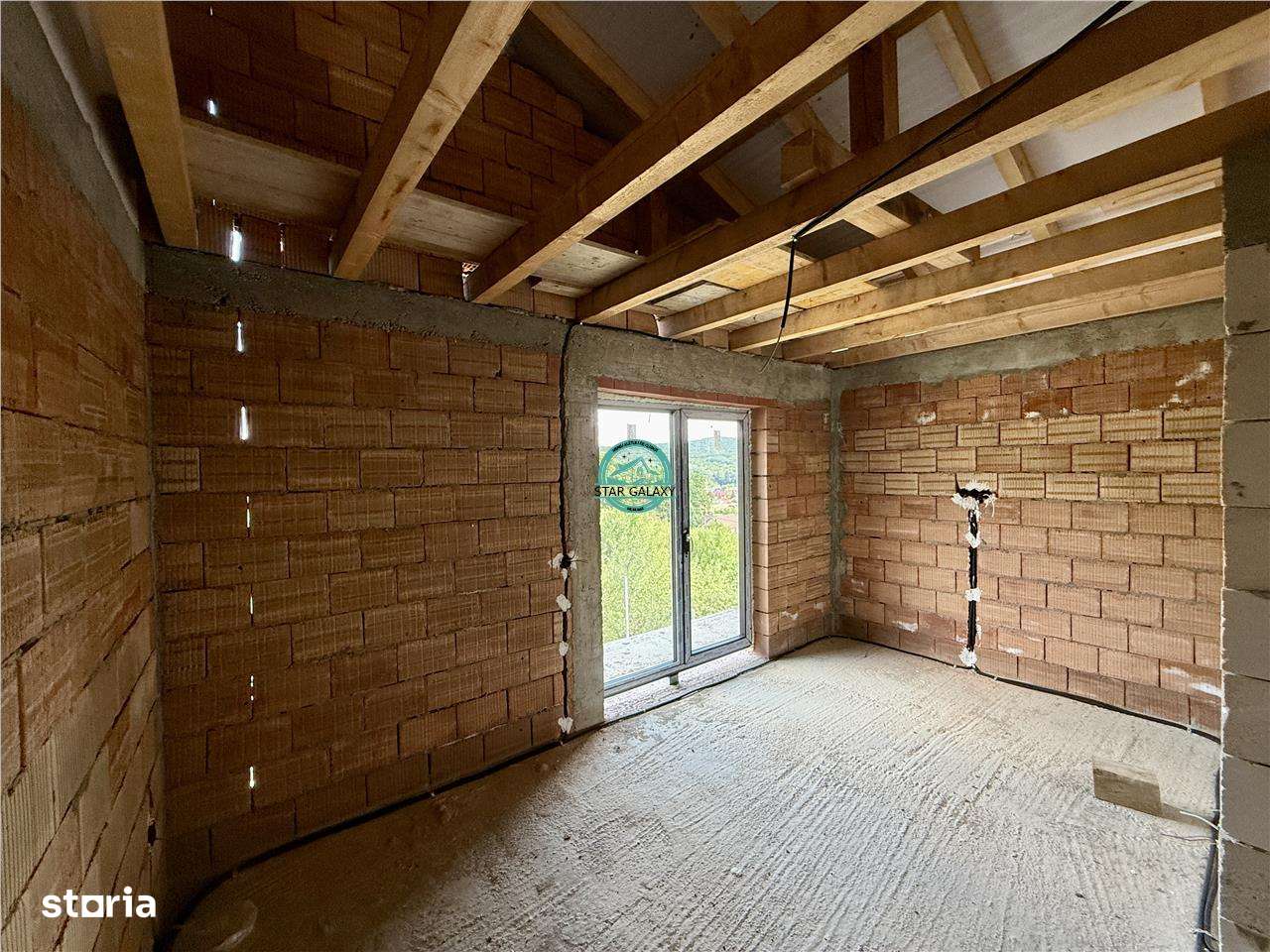 Case tip duplex de vanzare, 101 mp utili, 230 mp teren, in Corunca-5
