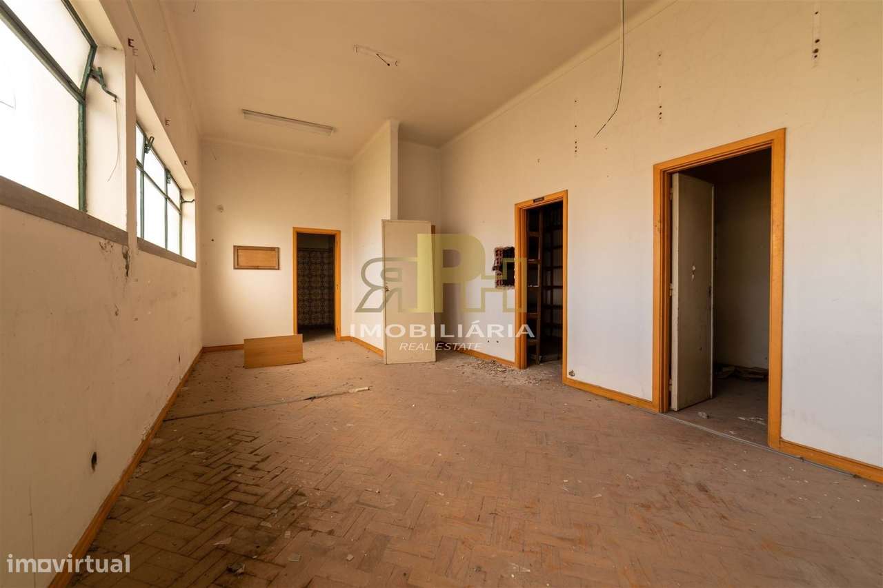 Armazém T6 Venda em Alcanhões,Santarém-24