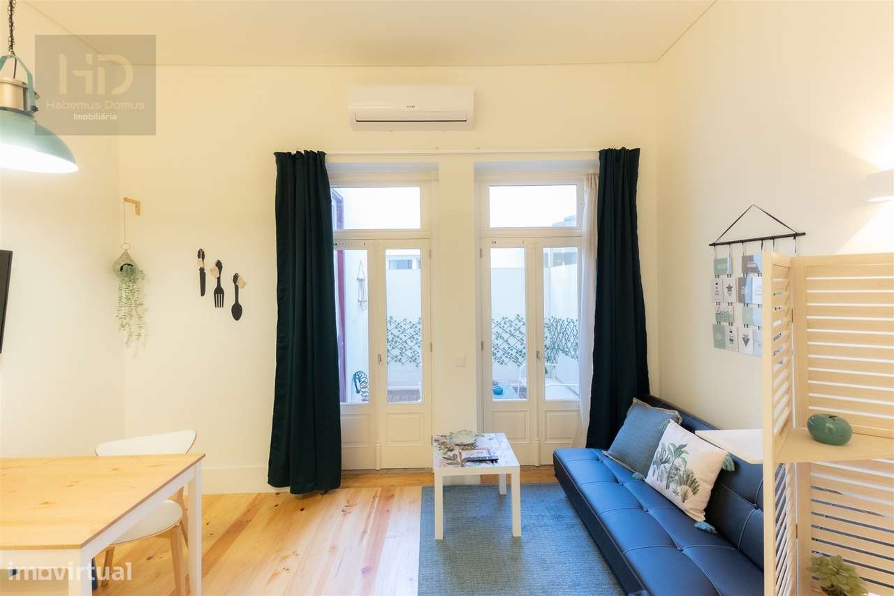 Apartamento T1  com 61m2 e Terraço Privativo próximo do metro no Porto-5
