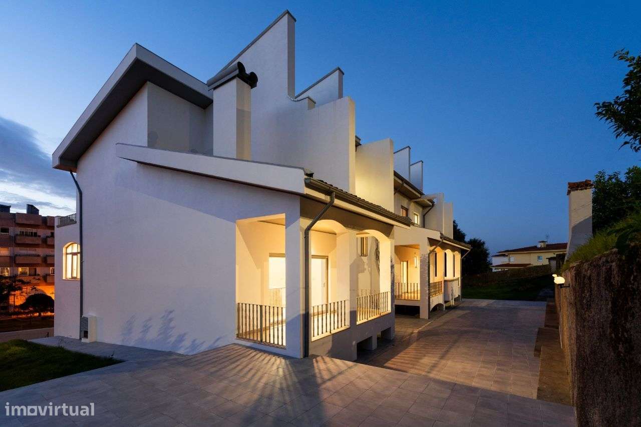 Moradia T5 Remodelada - Condomínio da Fonte Seca-8