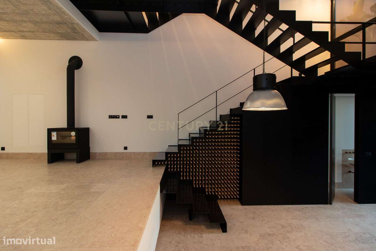 MORADIA T3 NO CORAÇÃO DE MAFRA – ESPAÇO, LUZ E SOFISTICAÇÃO-12