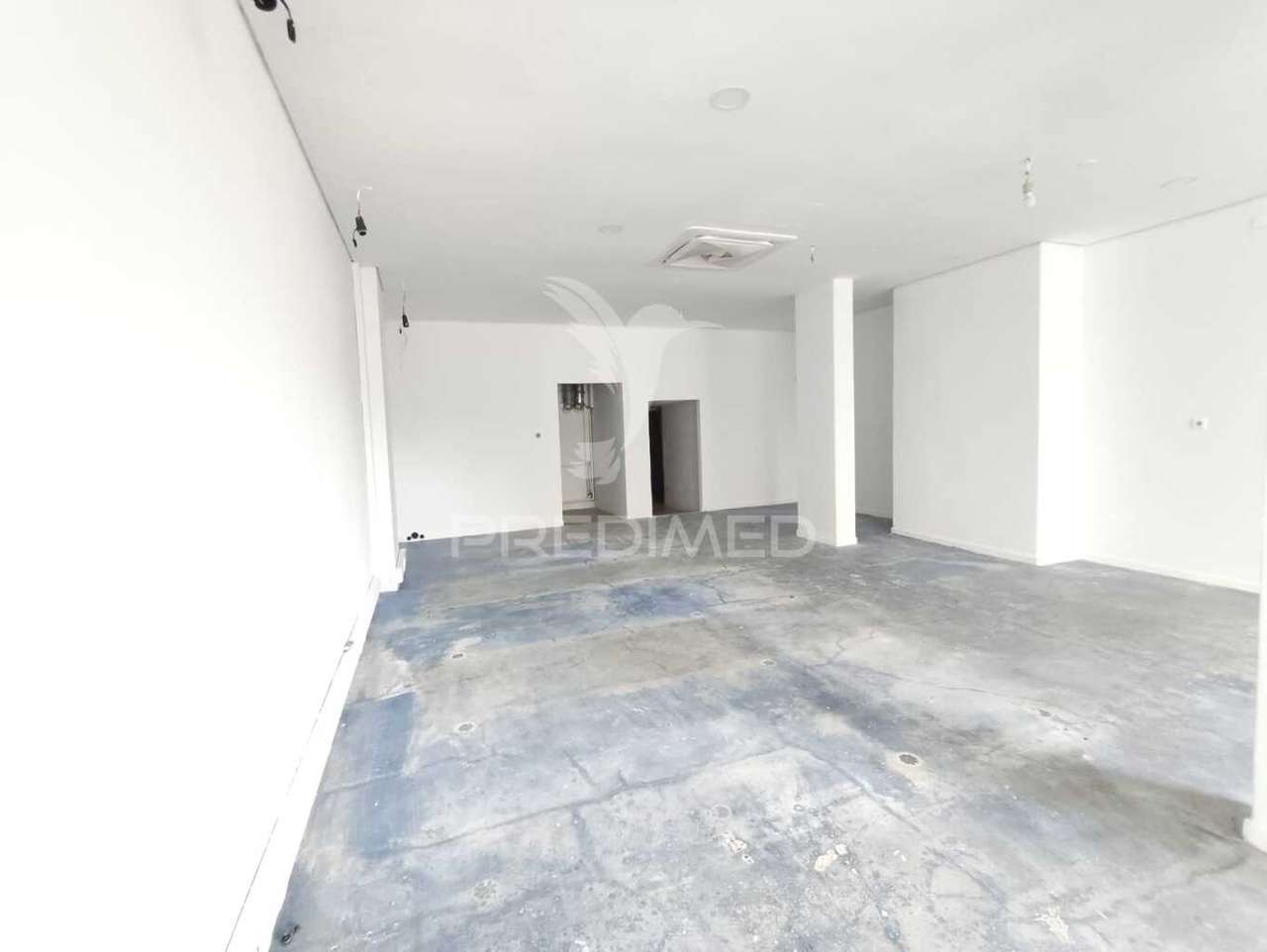 Loja Ampla,Loures. - Grande imagem: 1/18