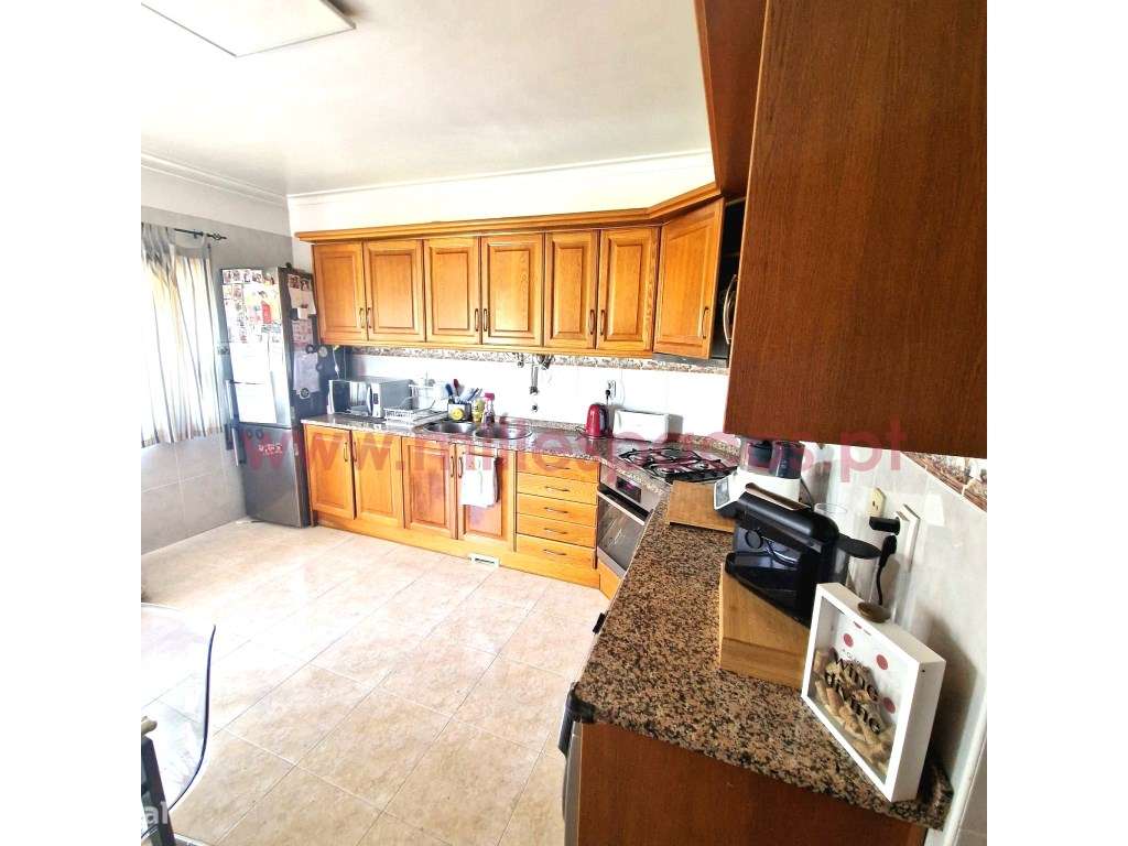 Apartamento T3 usado em Montijo e Afonsoeiro, com garagem e elevado...-4