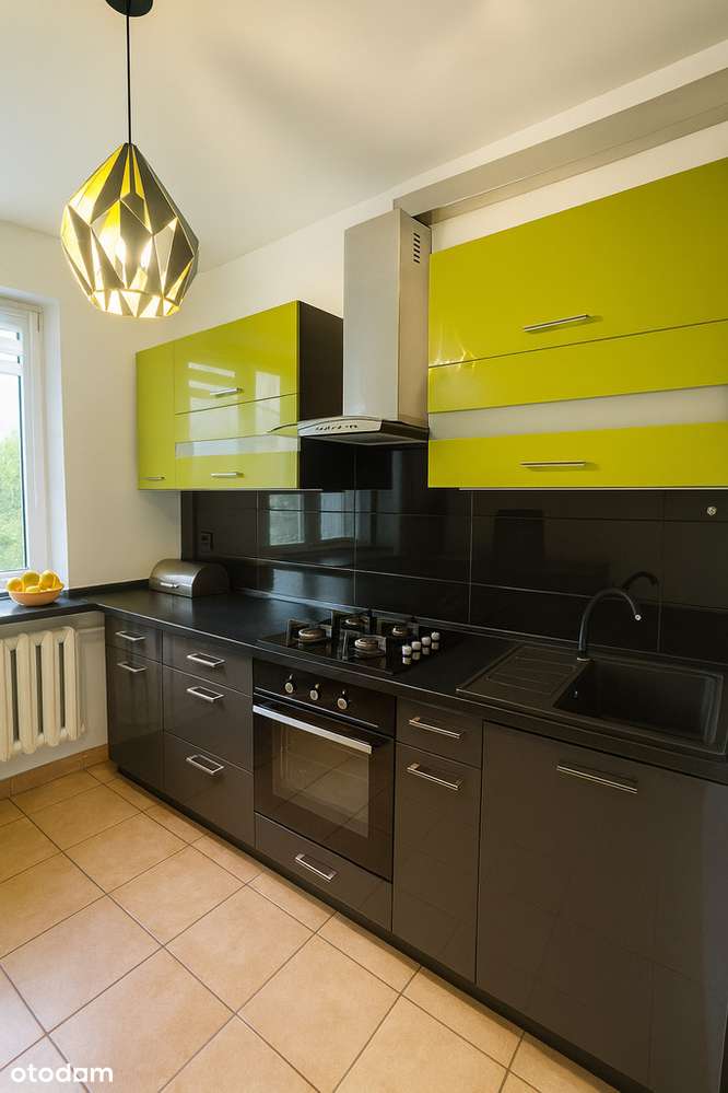 3 Pokojowe Mieszkanie z Wygodnym Balkonem-10