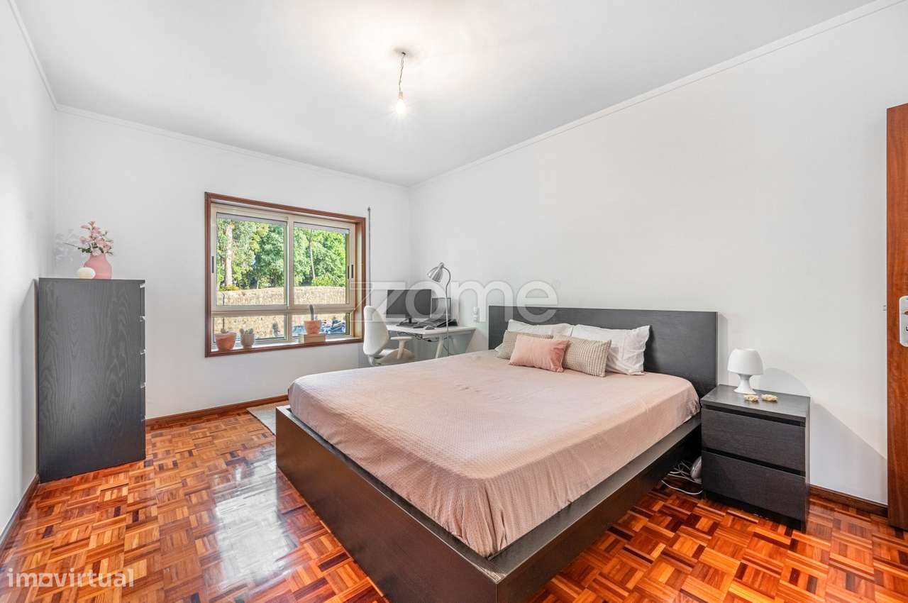 Apartamento T3 com 2 Terraços e 2 lugares de Garagem em V.N de Gaia.-14