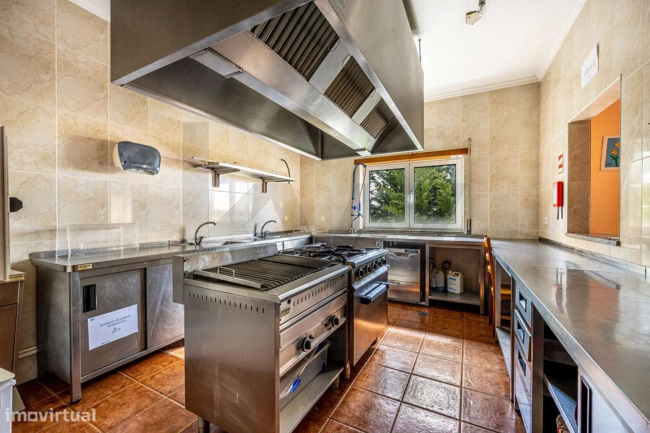 Moradia com Oportunidade de Investimento - Grande imagem: 2/39