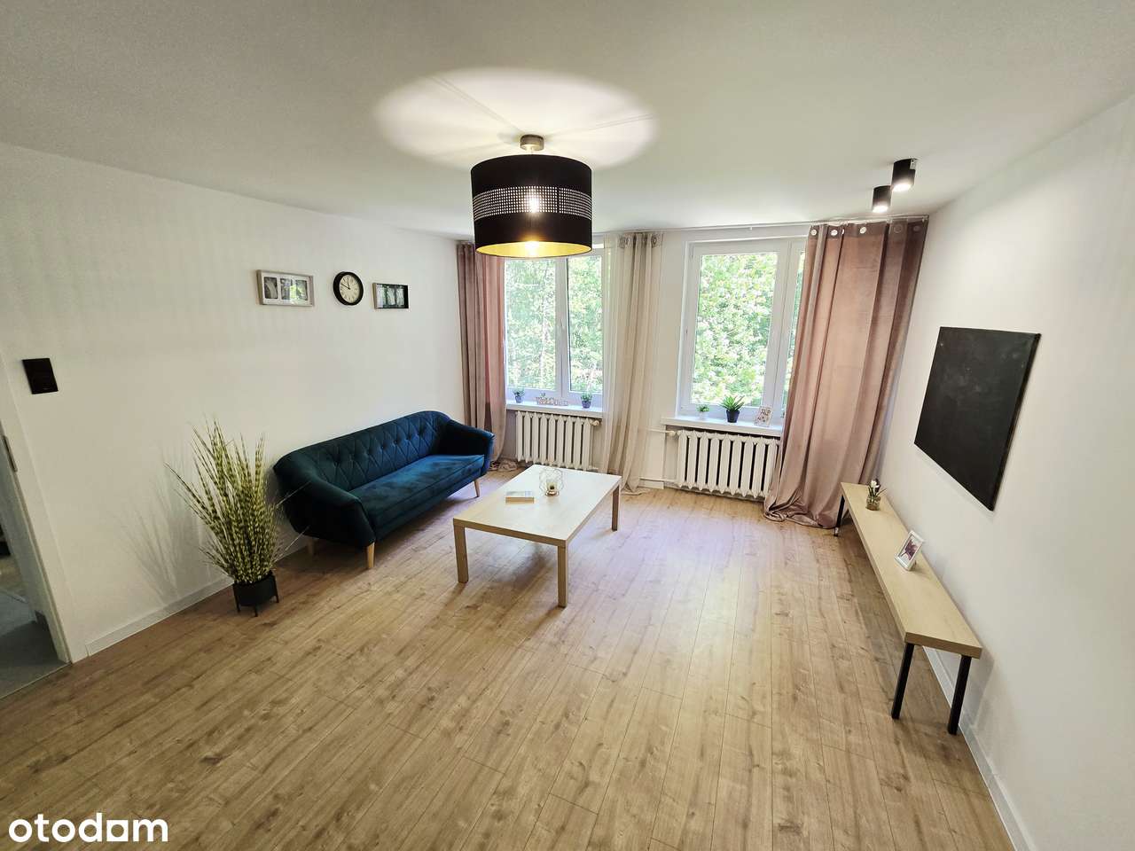 Przestronne 2-pokojowe mieszkanie z kuchnią po generalnym remoncie-1