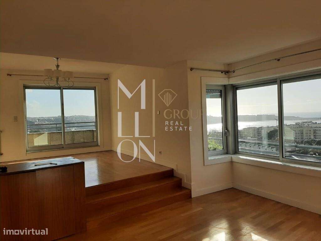 Apartamento T4 para arrendamento muito bem localizado - Grande imagem: 2/9