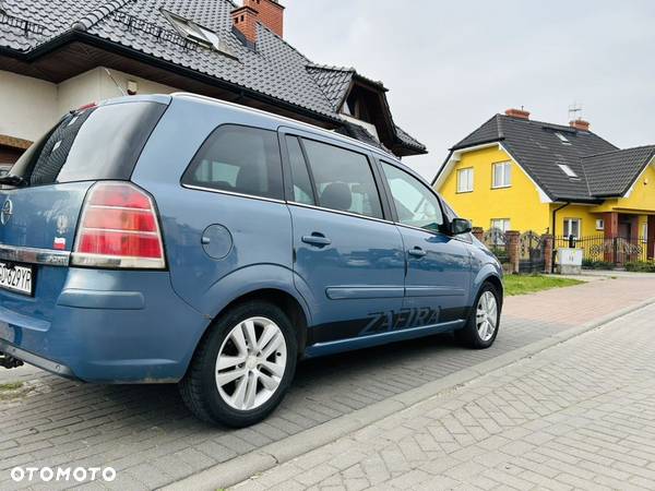 Opel Zafira 1.9 CDTI Essentia - 4