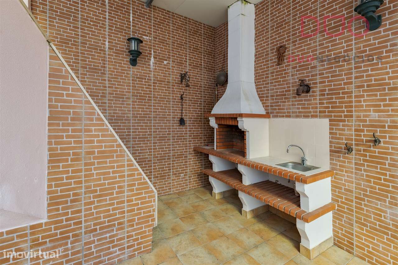 Moradia T4+1 à venda no Montijo-37