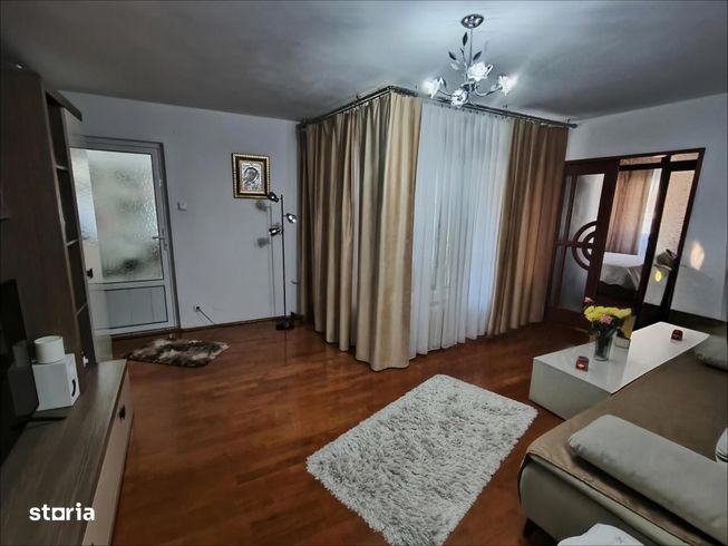 Confort si spatiu – apartament 3 camere, zona Republicii, Targu Jiu-9
