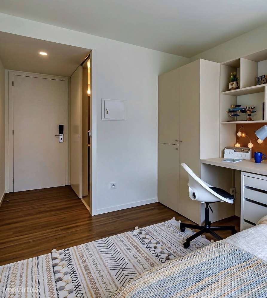 Quarto individual em residência estudantil - Grande imagem: 5/13