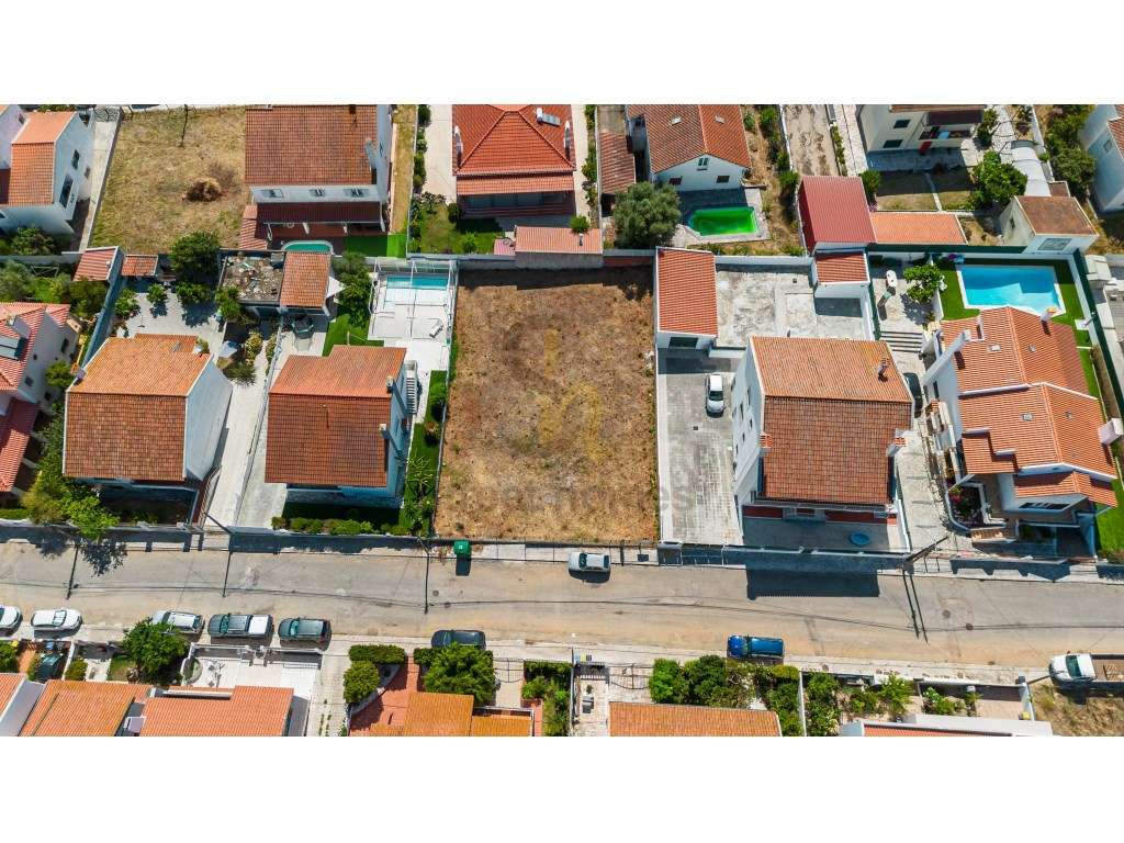 Terreno Urbano com 641 m² | Quinta do Padre Nabeto | Setúbal-3