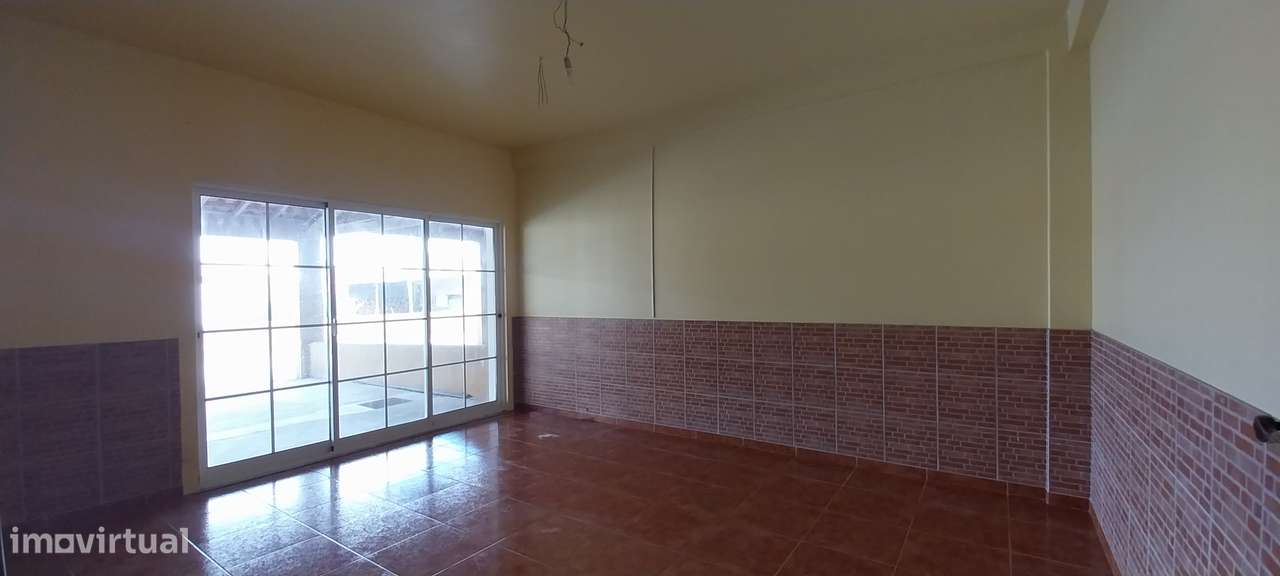 Moradia em Marinha Grande, Moita-5