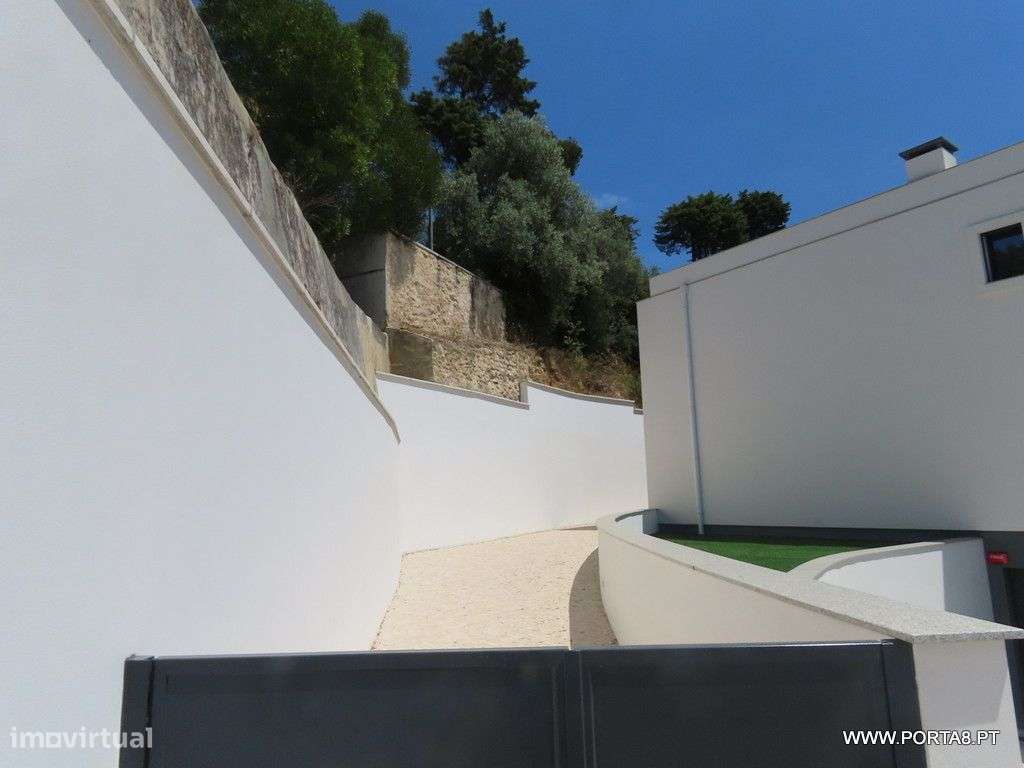 Moradia T3 em Condomínio Fechado – Nossa Senhora de Encarnação - Grande imagem: 4/48