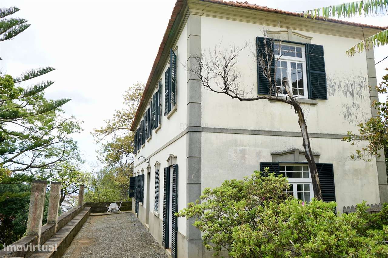 Fantástica moradia num lote de 1360m2-43