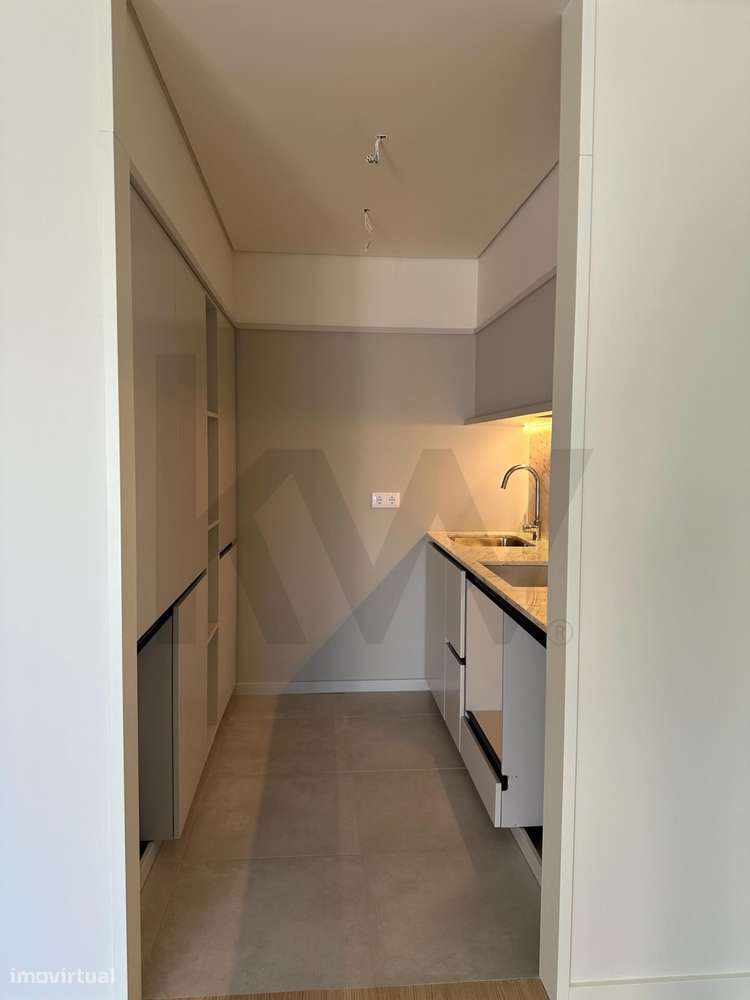 Apartamento T1 novo no centro do Porto ao Palácio de Cristal - Grande imagem: 4/33