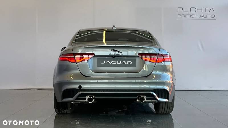 Jaguar XE 2.0 P250 R-Dynamic S - 6