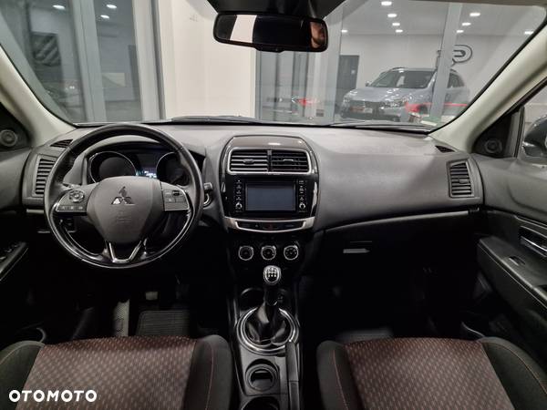 Mitsubishi ASX 1.6 Invite Navi - 16