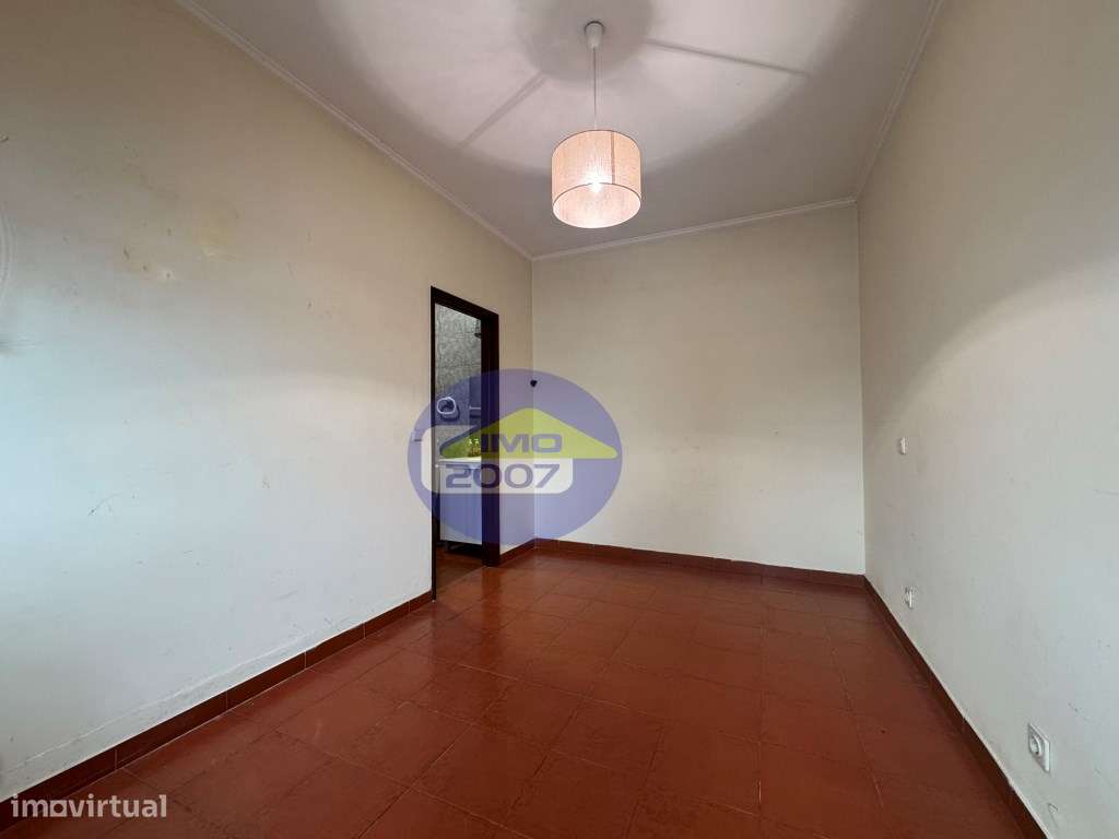 Moradia Térrea em Grijó-22