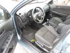 Hyundai I30 i30cw blue 1.6 CRDi Trend - 5