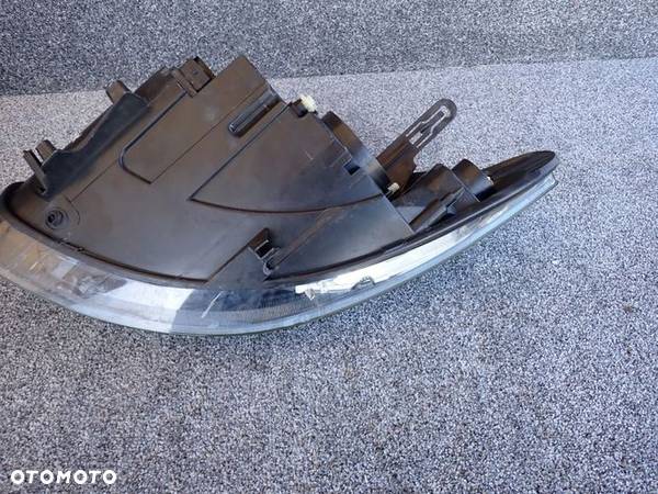 RENAULT FLUENCE LIFT 13- reflektor prawy lampa prawa - 8