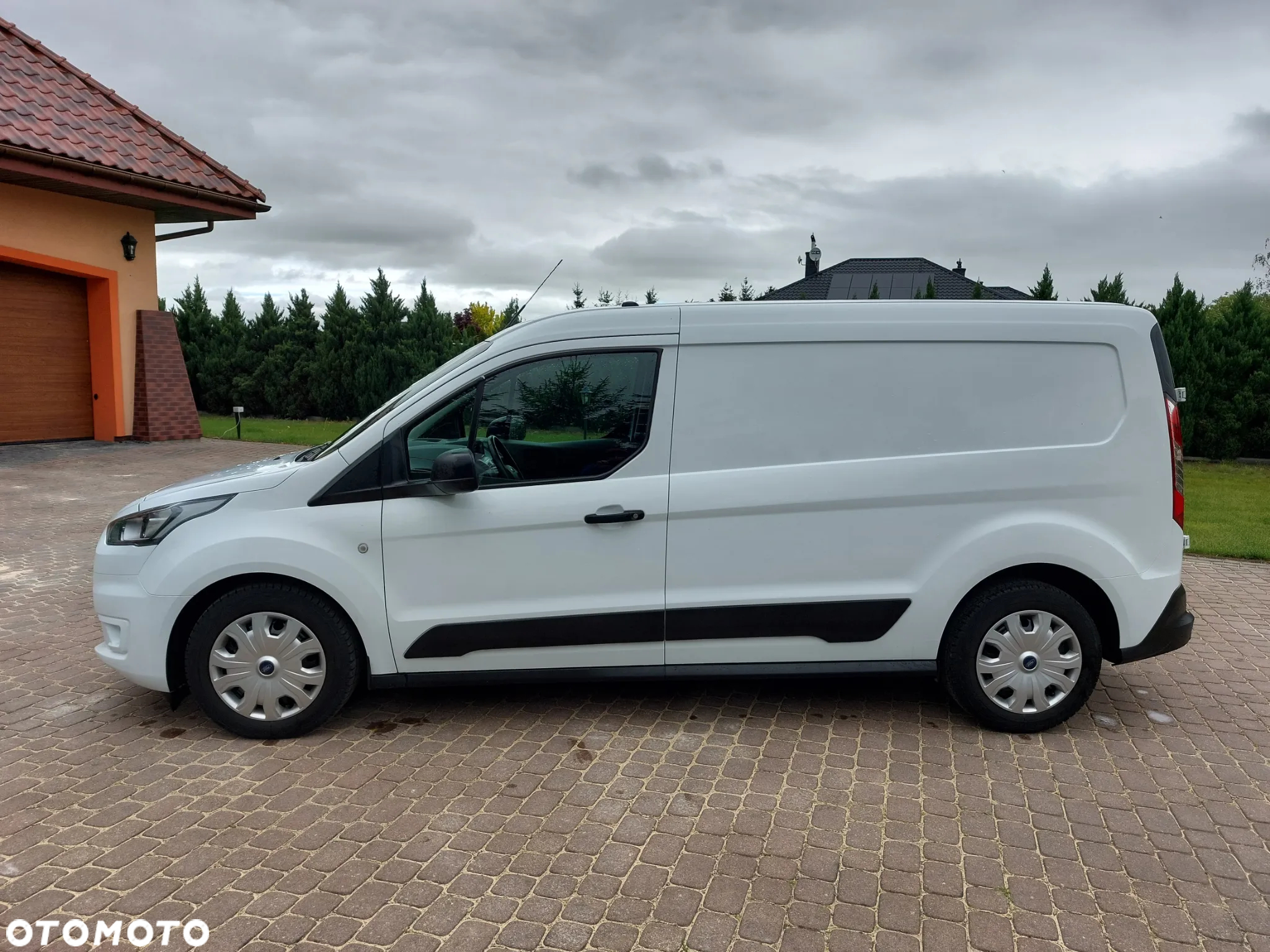 Ford Transit Connect - 4