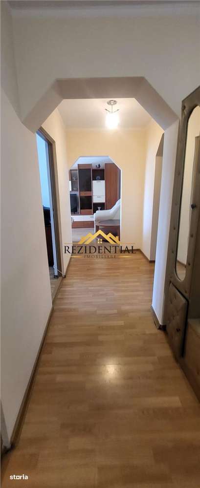APARTAMENT 4 CAMERE - CENTRAL - Imagine principală: 2/5