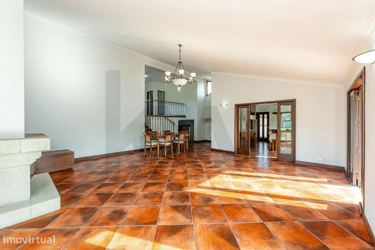 Moradia T4 com piscina e jardim em Fragoso - Grande imagem: 5/60