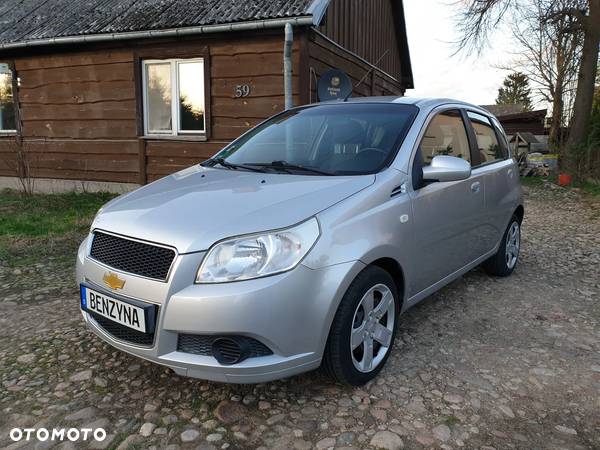 Chevrolet Aveo 1.2 16V Base / Classic - 14