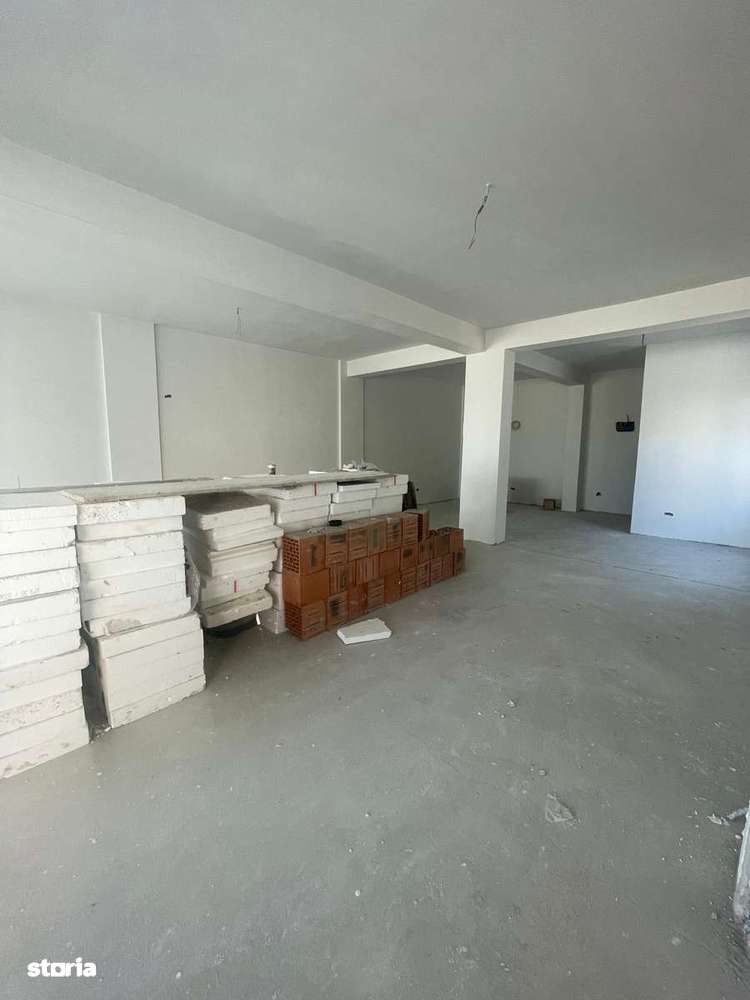 Spatiu comercial|3 locuri de parcare|toate utilitatile - Imagine principală: 4/7