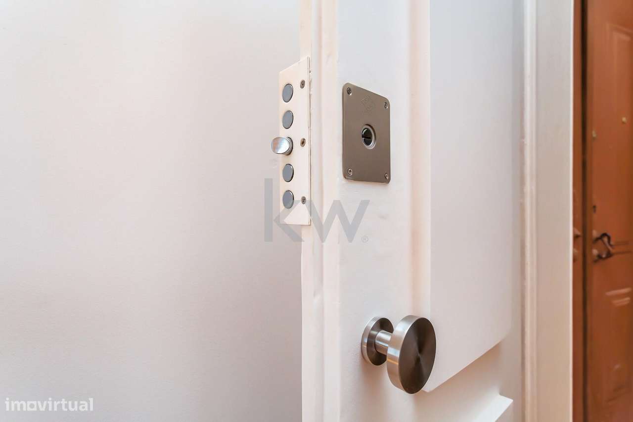 Apartamento T2 frente ao Panteão Nacional com vista deslumbrante - Grande imagem: 4/60