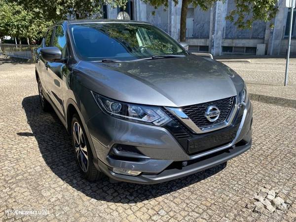 Nissan Qashqai 1.3 DIG-T N-Connecta J18 - 8